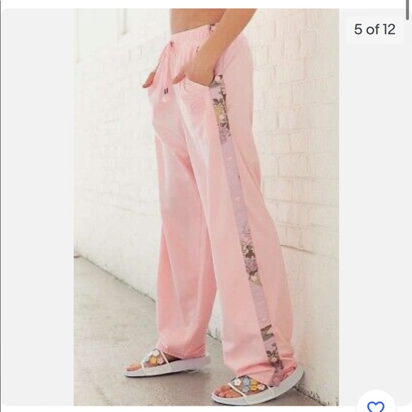 Puma by Rihanna - Picture 2 of 4